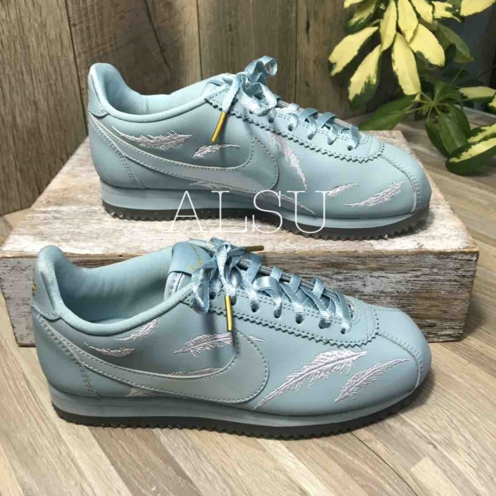 NWT Nike Classic Cortez Leather Blue W AUTHENTIC - Picture 2 of 5